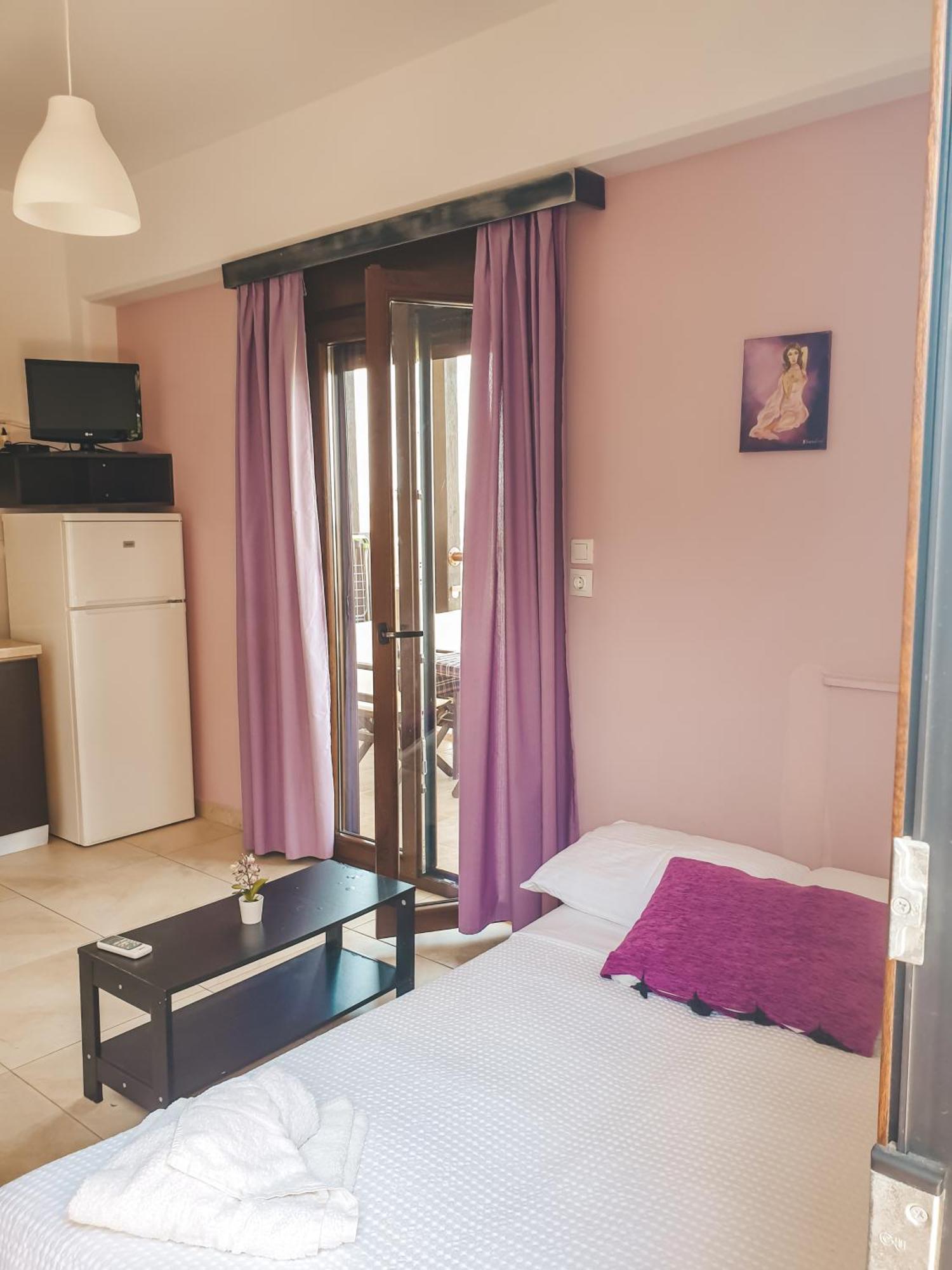 Aroma Studios&Apartments Vourvourou Eksteriør billede